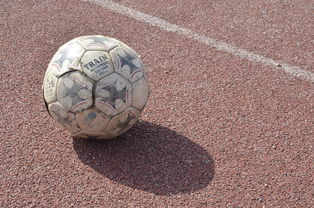 竞技与娱乐：多元化发展推动足球持续火热，竞技体育 足球